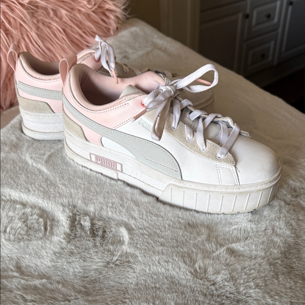 Puma Women's Platform White and Light Pink Sneakers